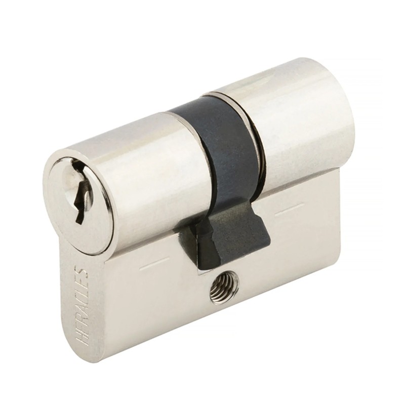 Cylindre Européen Court Heracles